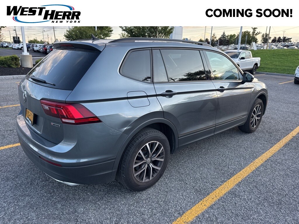 2021 Volkswagen Tiguan S photo 2