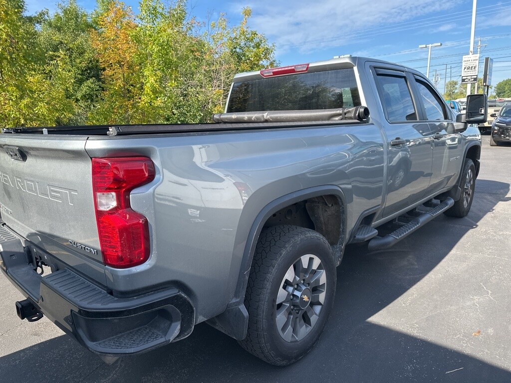 2024 Chevrolet Silverado 2500HD Custom photo 2