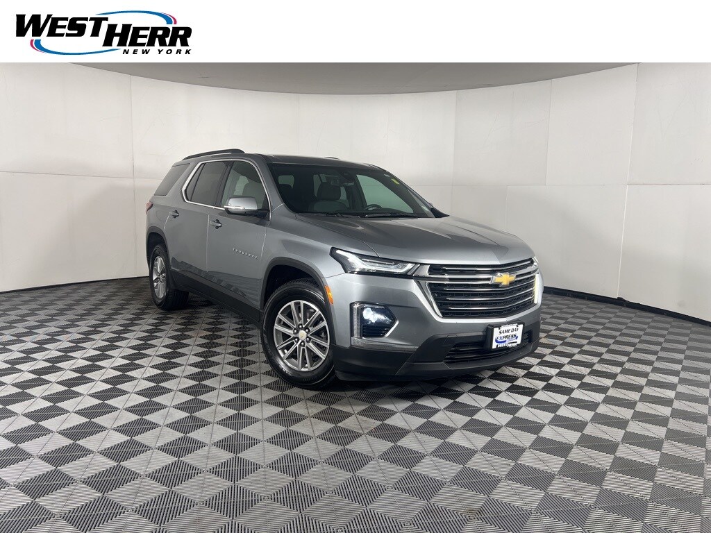 Used 2023 Chevrolet Traverse LT Cloth w/1LT SUV