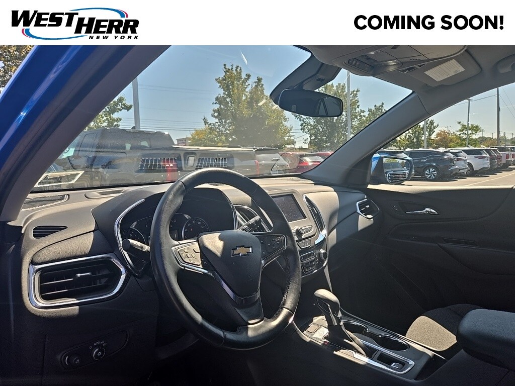 2024 Chevrolet Equinox LT photo 2