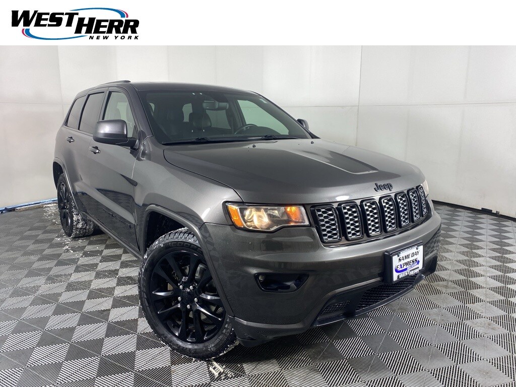 Used 2018 Jeep Grand Cherokee Laredo 4x4 SUV