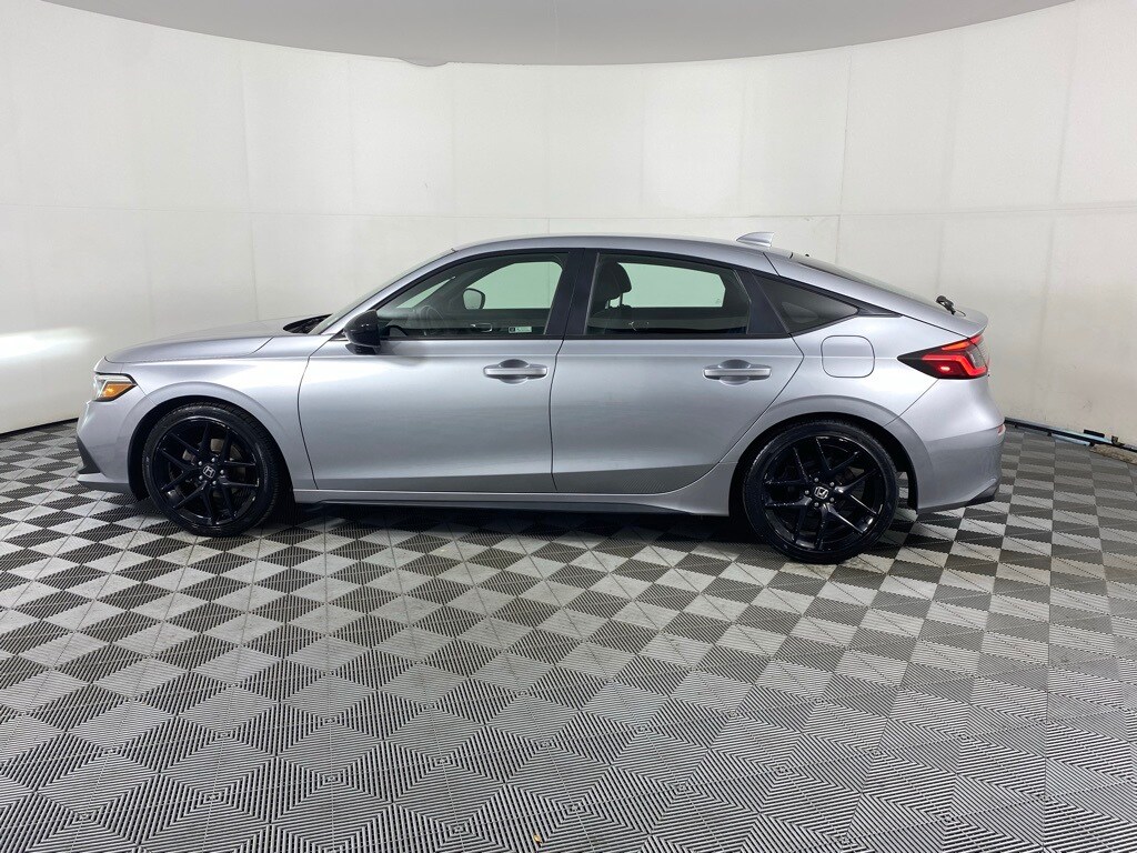 2023 Honda Civic Sport Hatchback photo 4