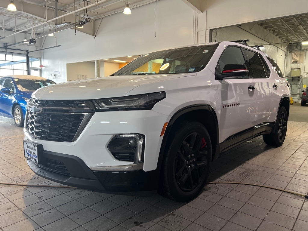 Used 2023 Chevrolet Traverse Premier SUV