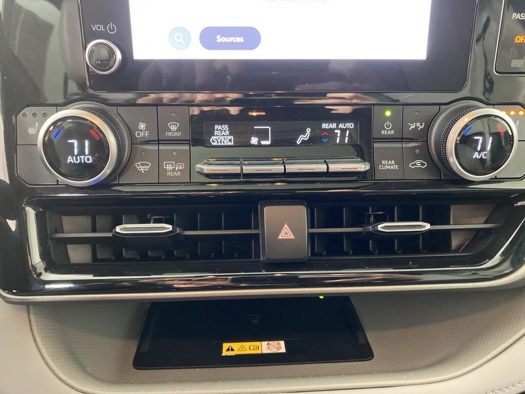 Used 2023 Toyota Highlander XLE SUV