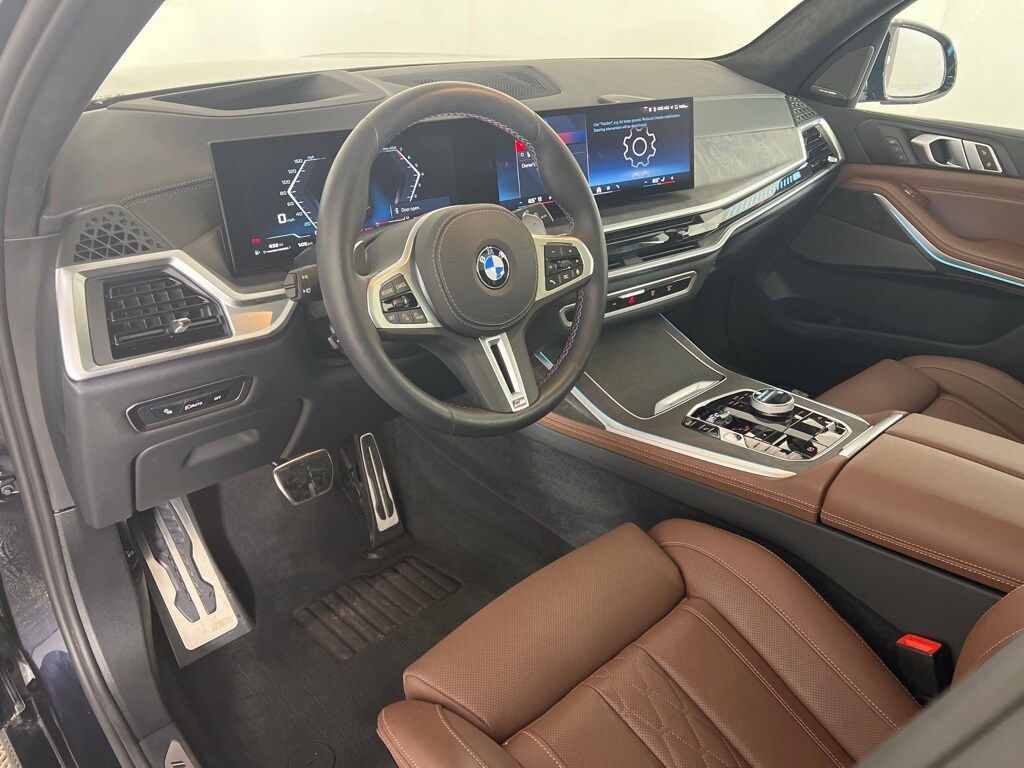 2025 Bmw X7 M60i photo 2