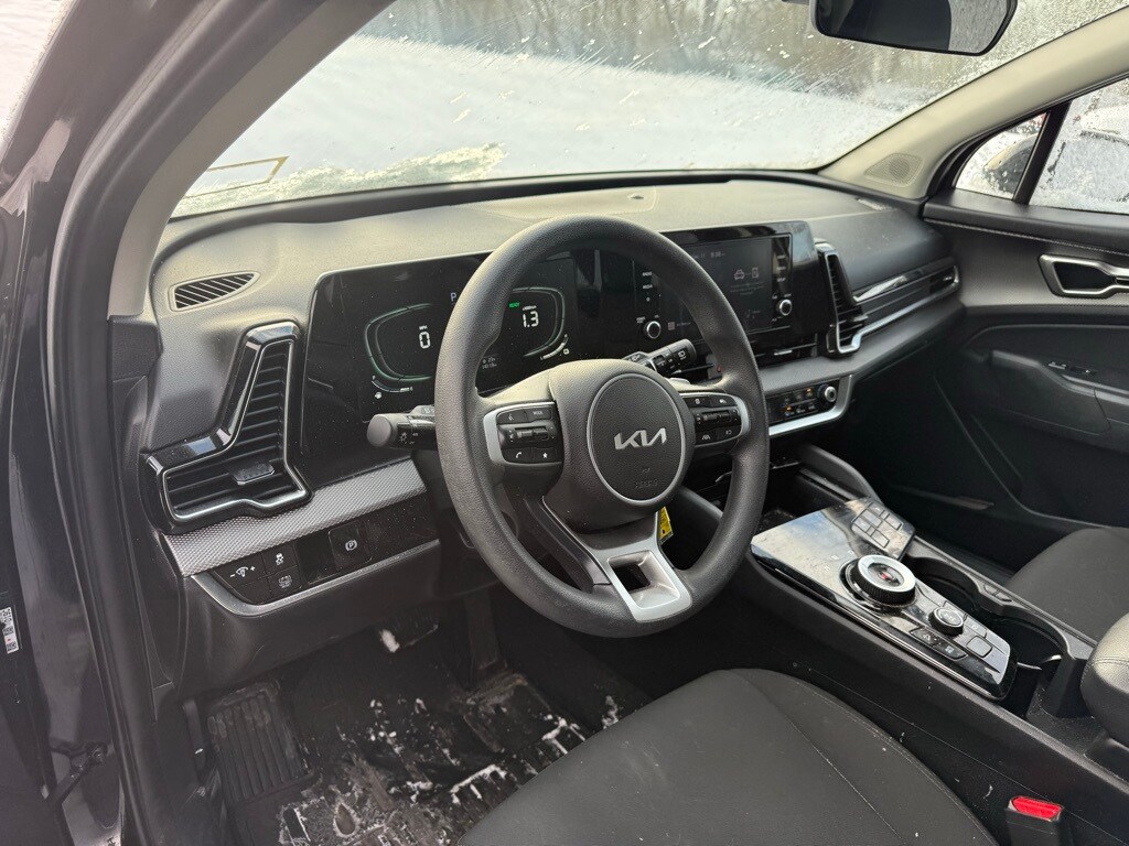 Used 2023 Kia Sportage Hybrid LX SUV