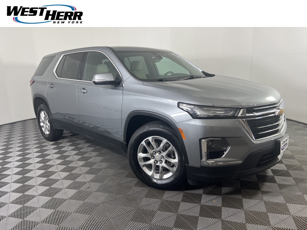 Used 2023 Chevrolet Traverse LS w/1LS SUV