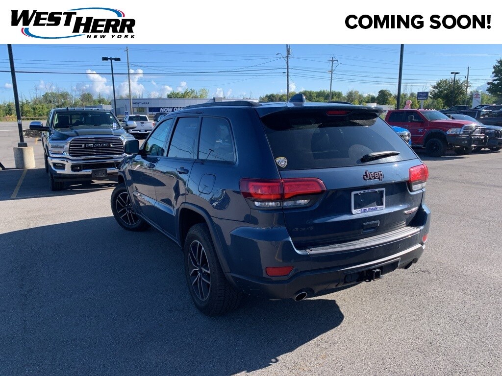 2020 Jeep Grand Cherokee Trailhawk photo 2