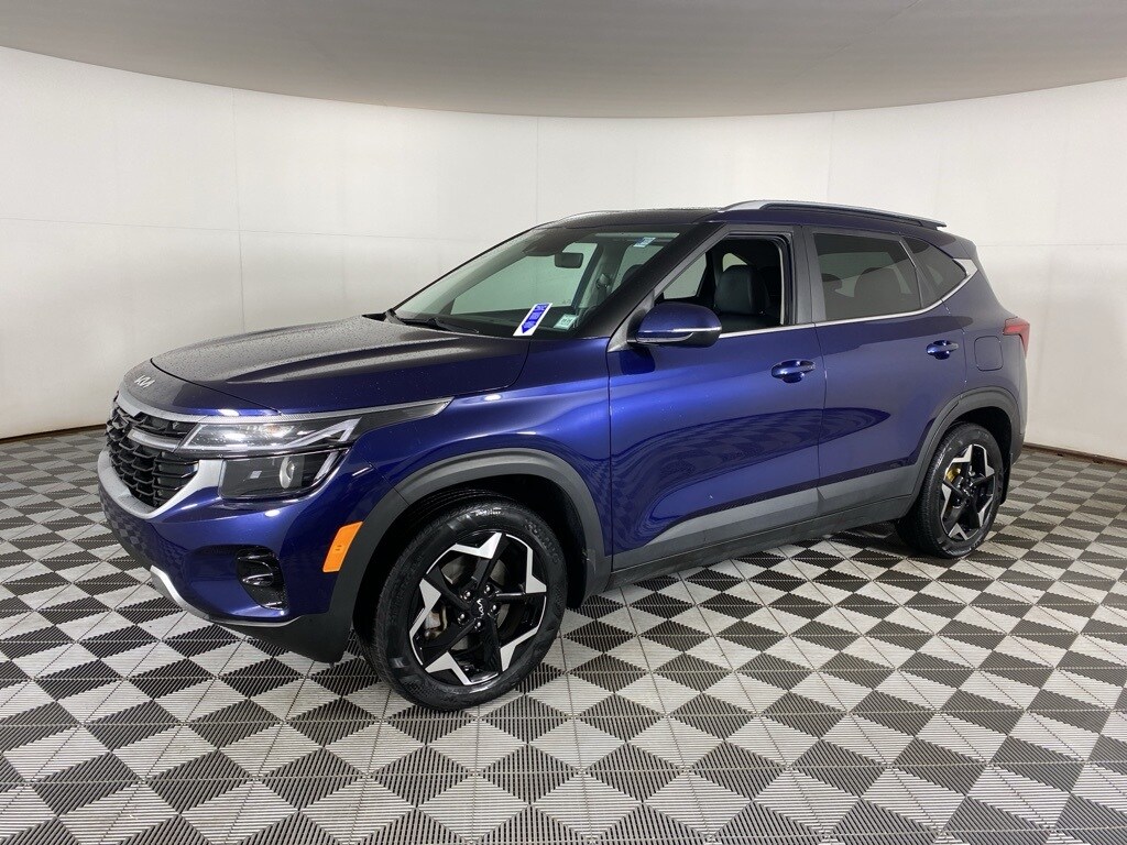 Used 2024 Kia Seltos EX SUV