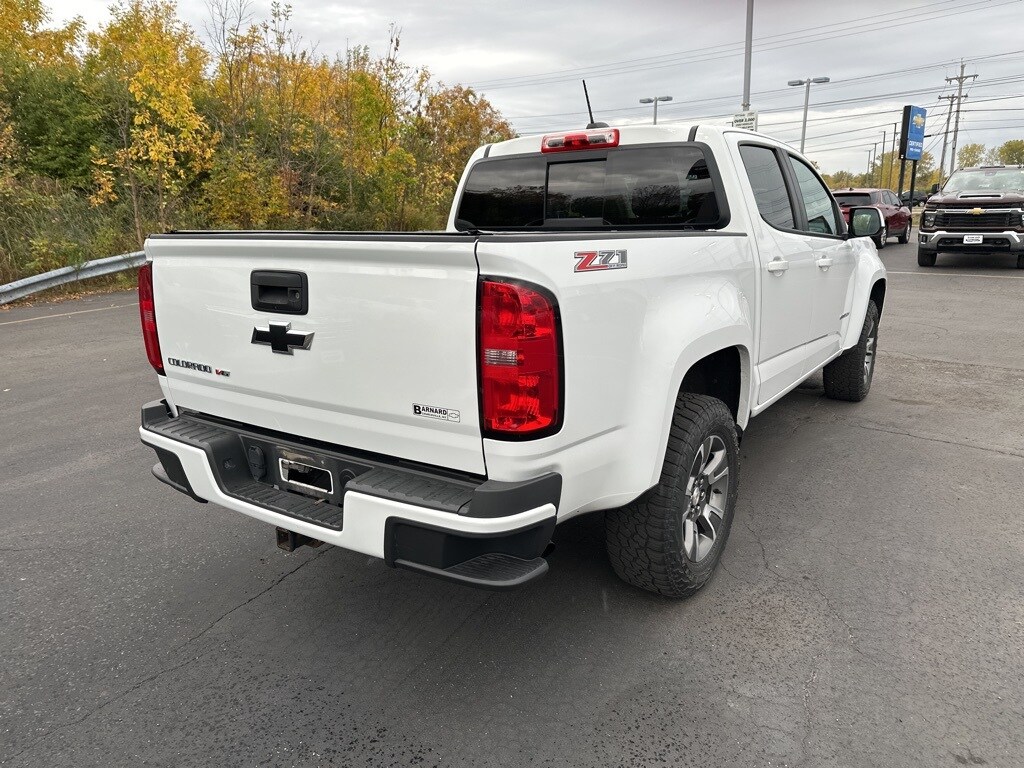 2018 Chevrolet Colorado Z71 photo 2