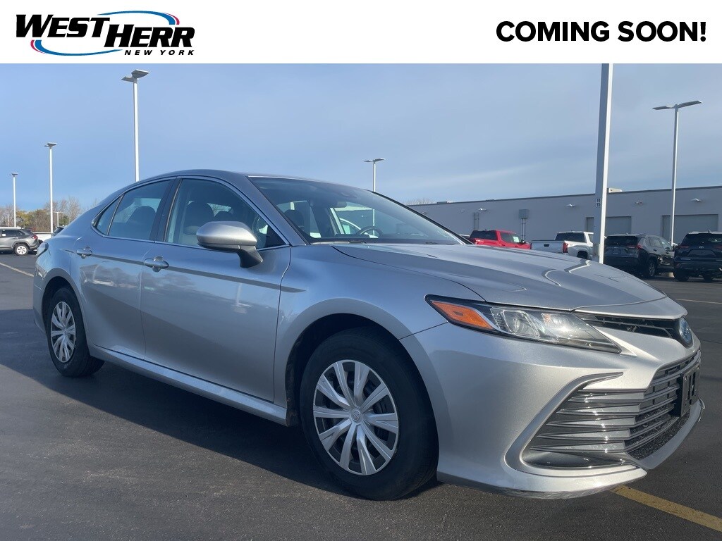 Used 2022 Toyota Camry Hybrid LE Sedan