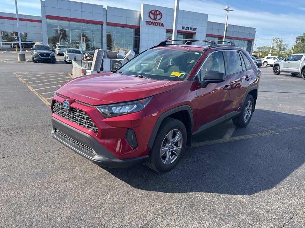 2022 Toyota RAV4 Hybrid LE photo 3