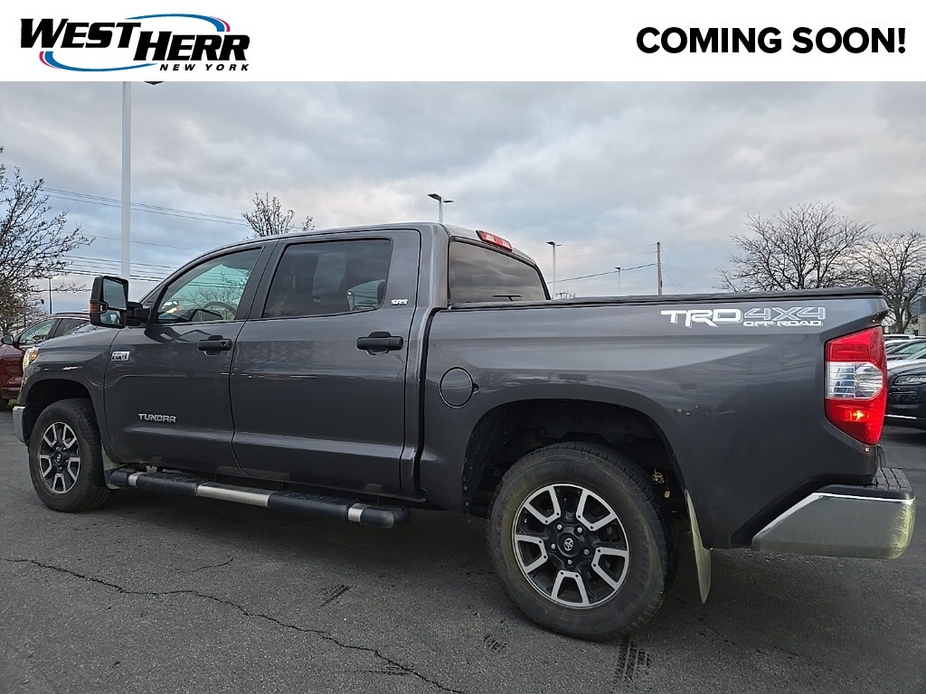 2018 Toyota Tundra SR5 photo 3
