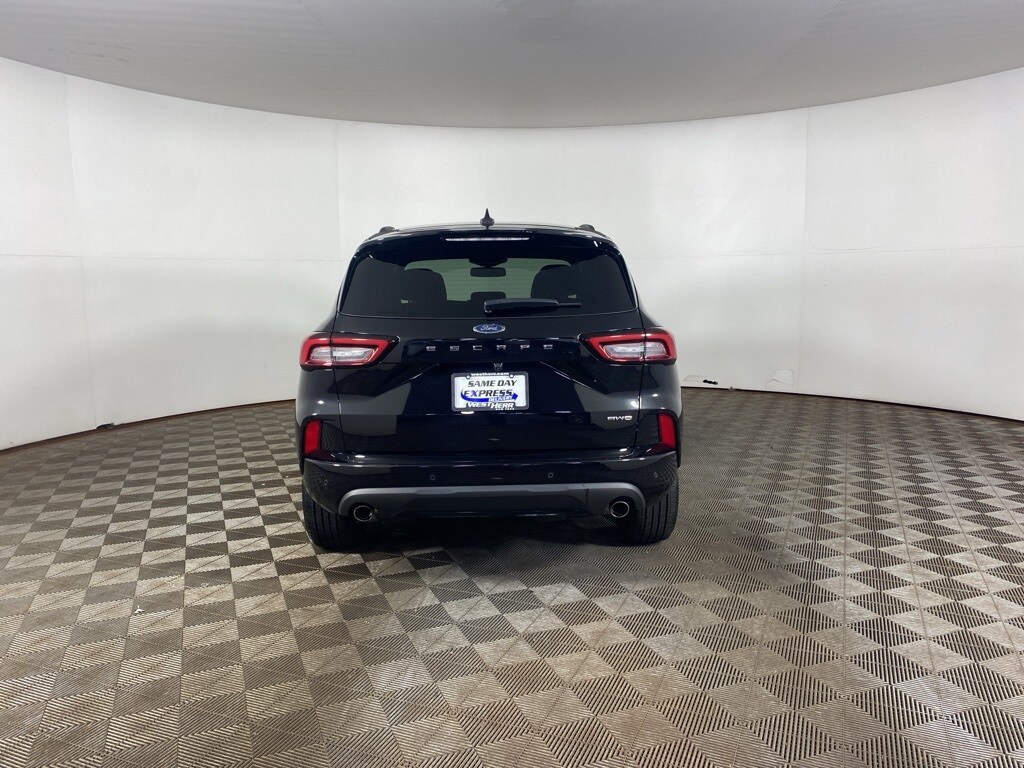 Used 2023 Ford Escape ST-Line Elite SUV