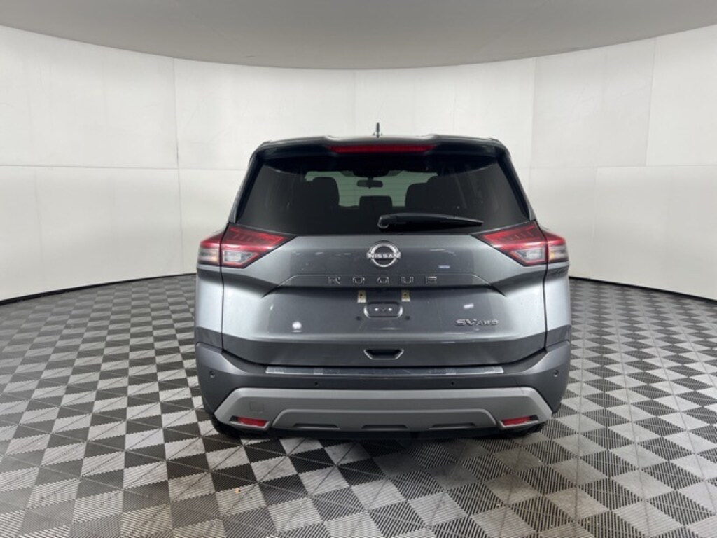 Used 2022 Nissan Rogue SV SUV
