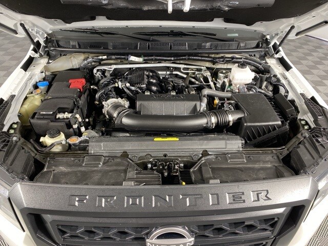 2024 Nissan Frontier S photo 2