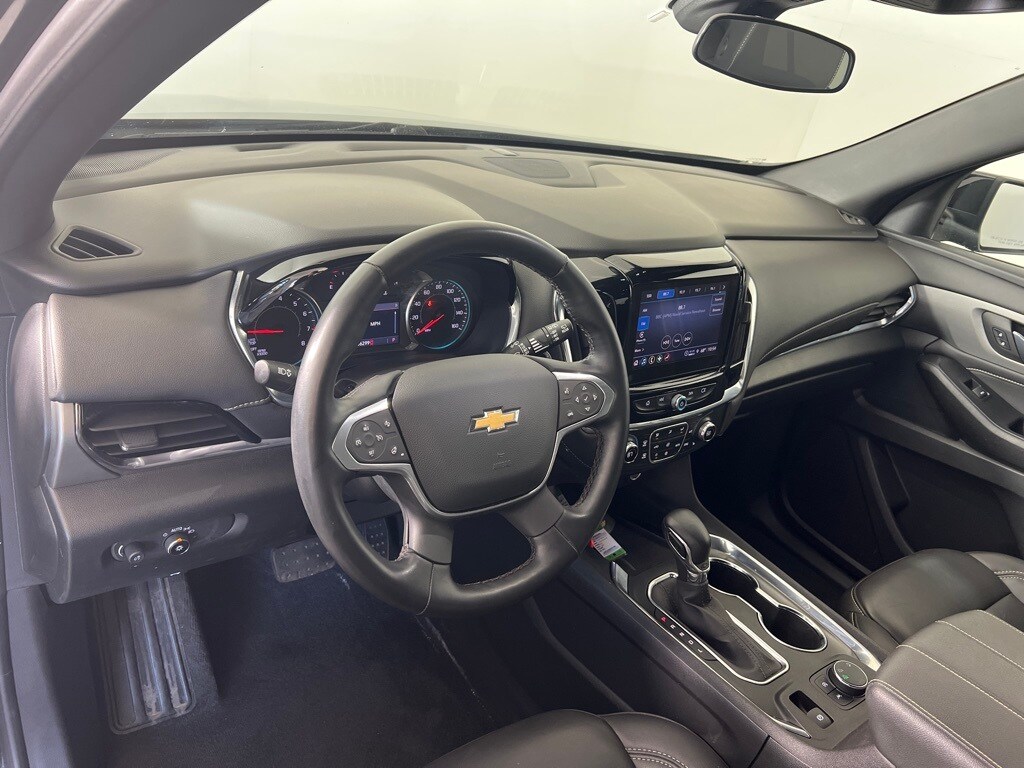 Used 2023 Chevrolet Traverse LT Leather SUV