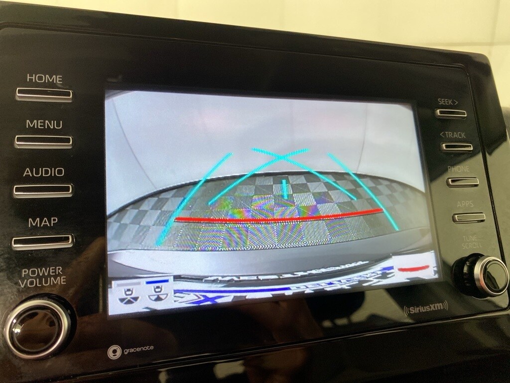 2022 Toyota Camry LE photo 3