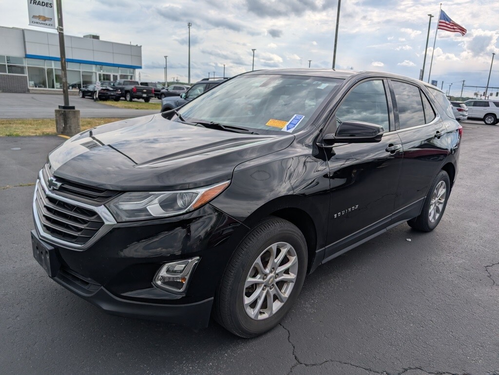 2018 Chevrolet Equinox LT photo 3