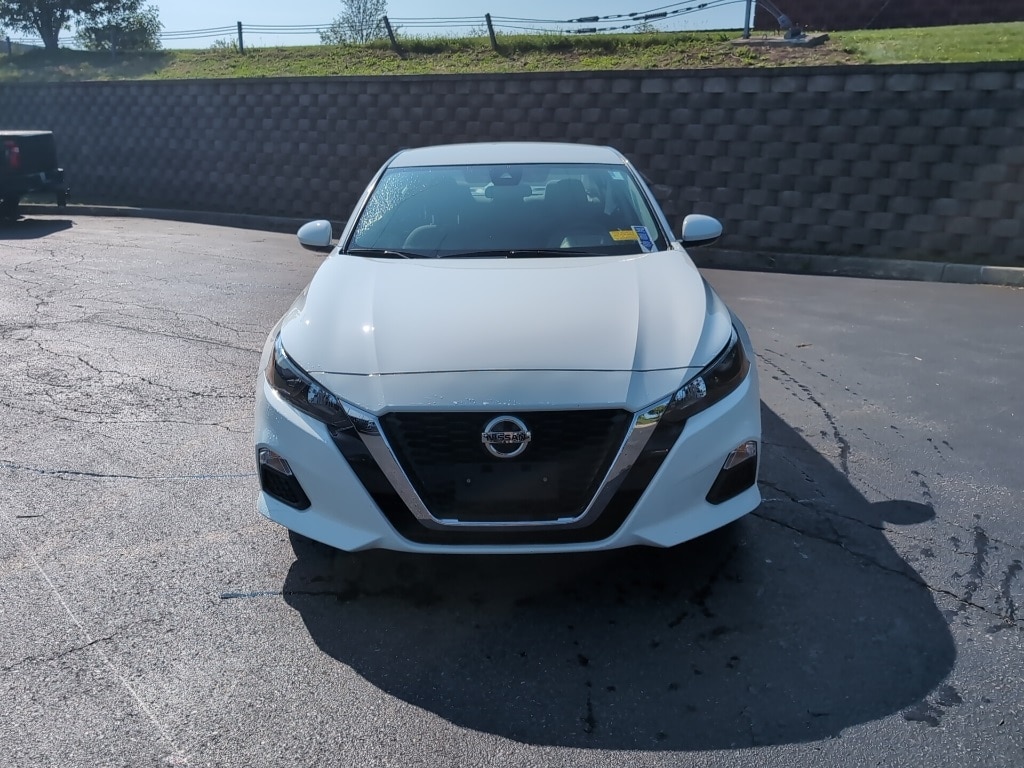 Used 2022 Nissan Altima S with VIN 1N4BL4BV4NN332815 for sale in Bowmansville, NY