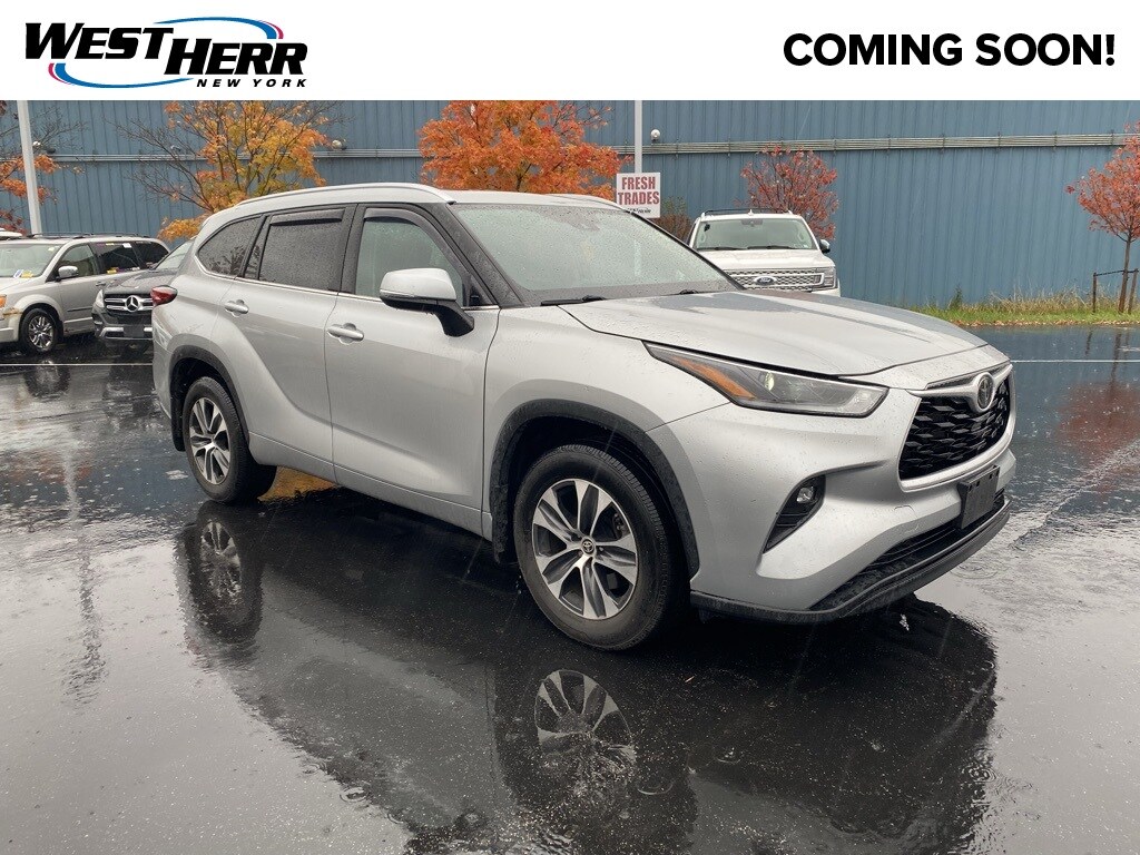 Used 2021 Toyota Highlander XLE SUV