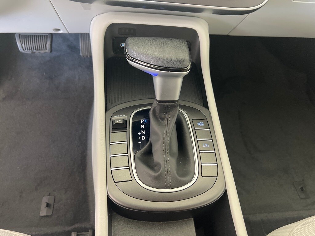 Used 2025 Hyundai Kona SE SUV