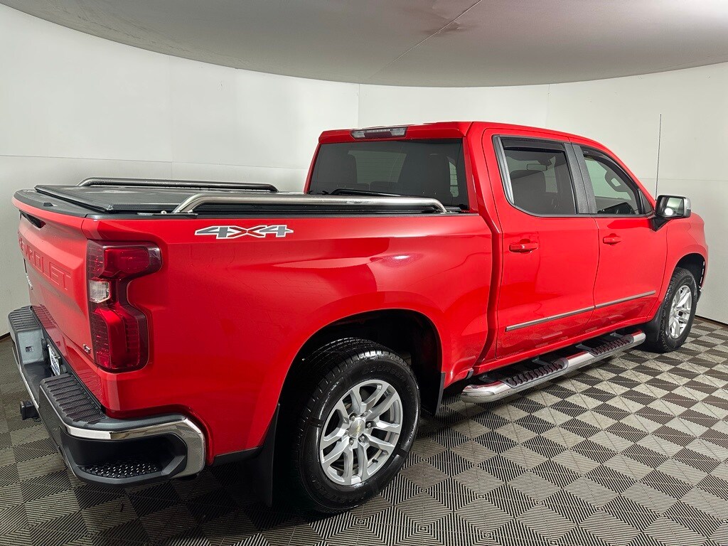 2019 Chevrolet Silverado 1500 LT photo 3