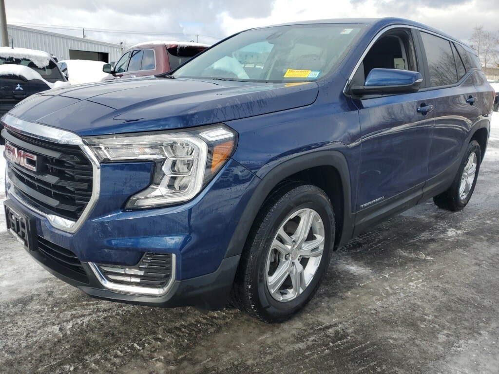Used 2022 GMC Terrain SLE SUV