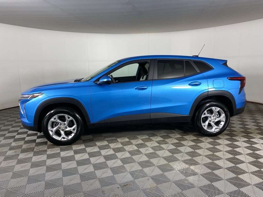 Certified 2025 Chevrolet Trax LS SUV