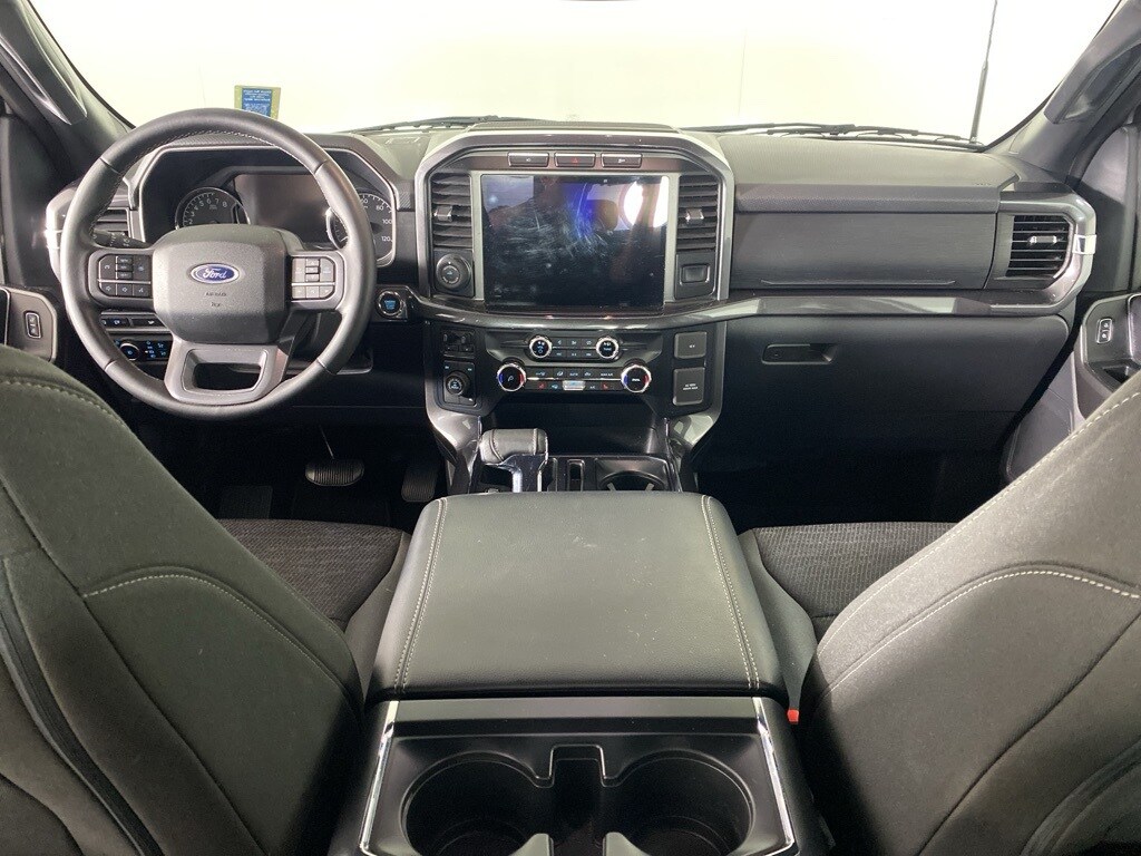 2023 Ford F-150 XLT photo 2