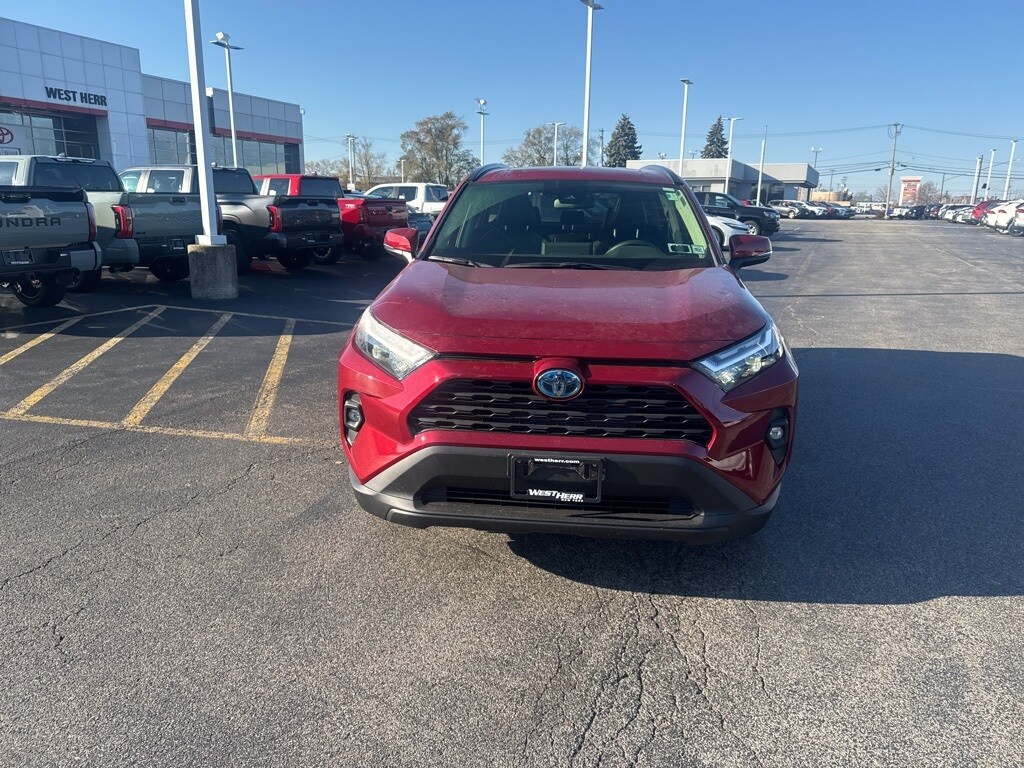 2022 Toyota RAV4 Hybrid XLE Premium photo 2