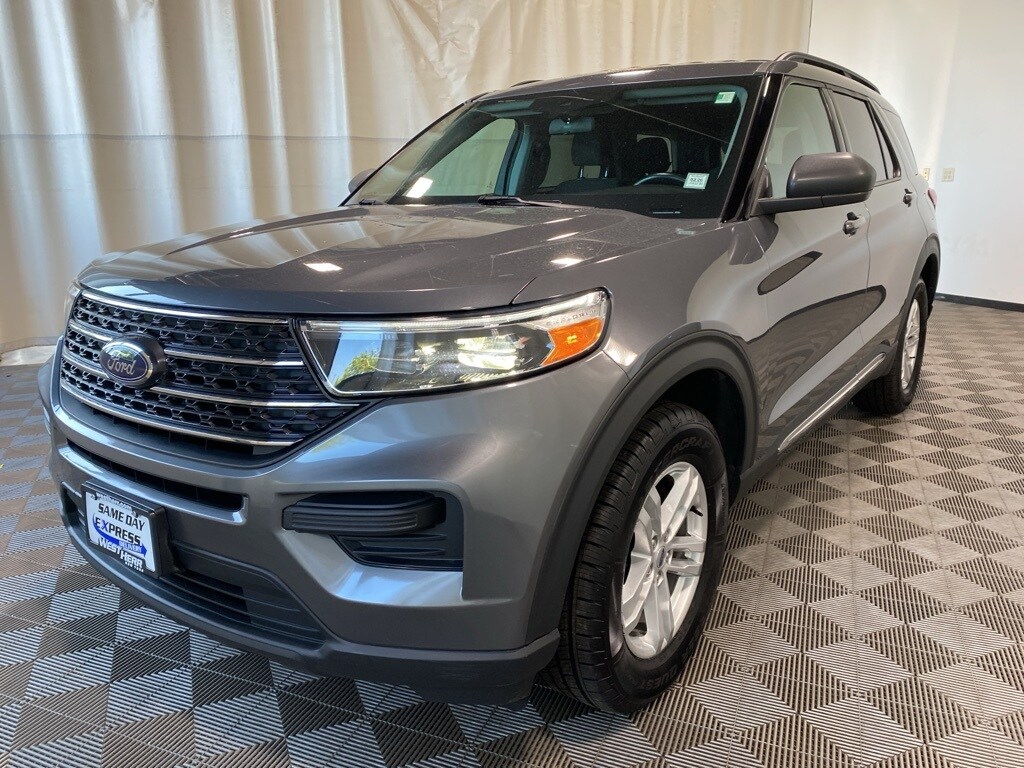 2022 Ford Explorer XLT photo 3