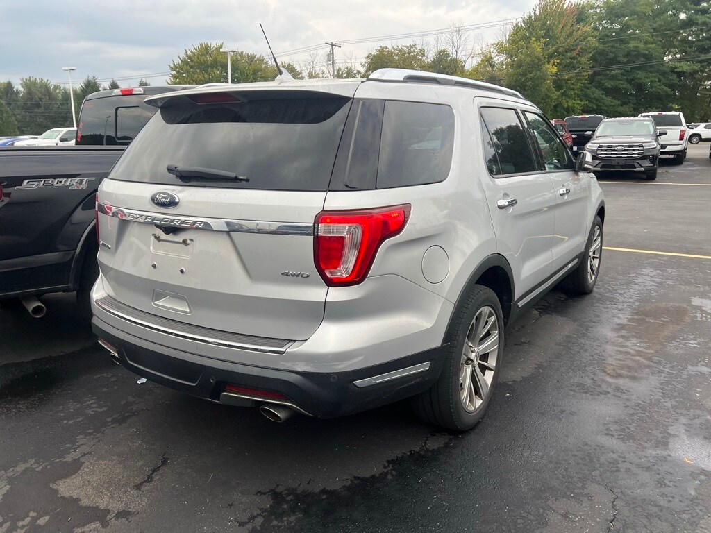 2018 Ford Explorer Limited photo 2