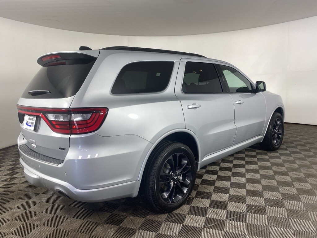 2025 Dodge Durango GT photo 3