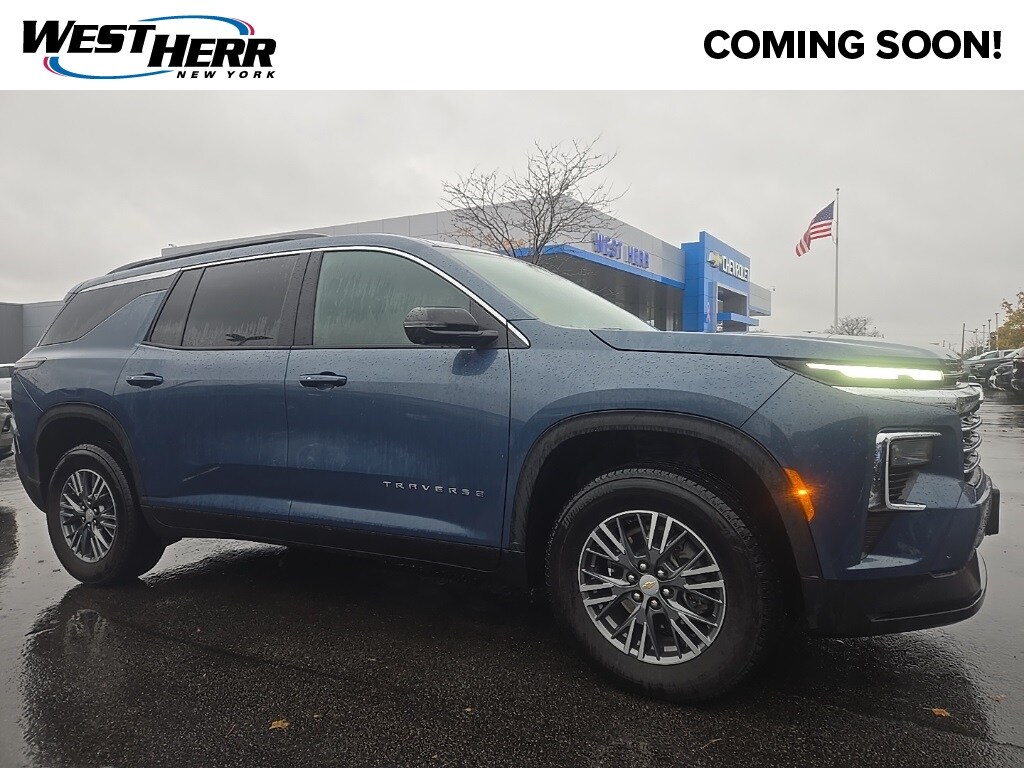 Used 2024 Chevrolet Traverse LT SUV
