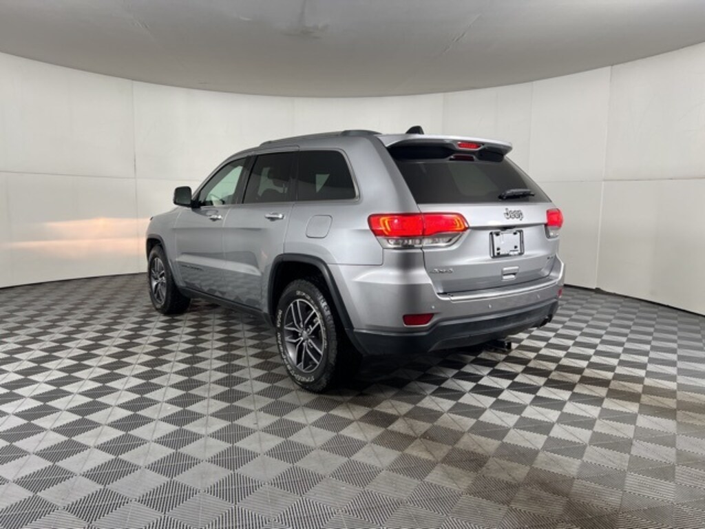 Used 2018 Jeep Grand Cherokee Limited 4x4 SUV