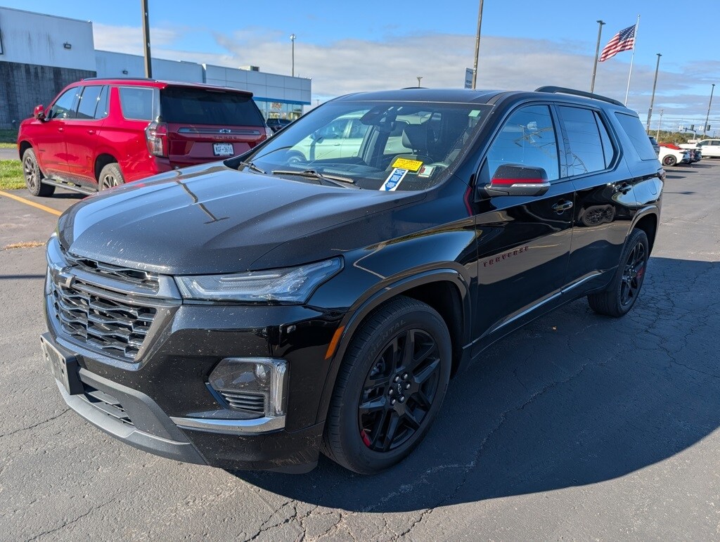 2023 Chevrolet Traverse Premier photo 3
