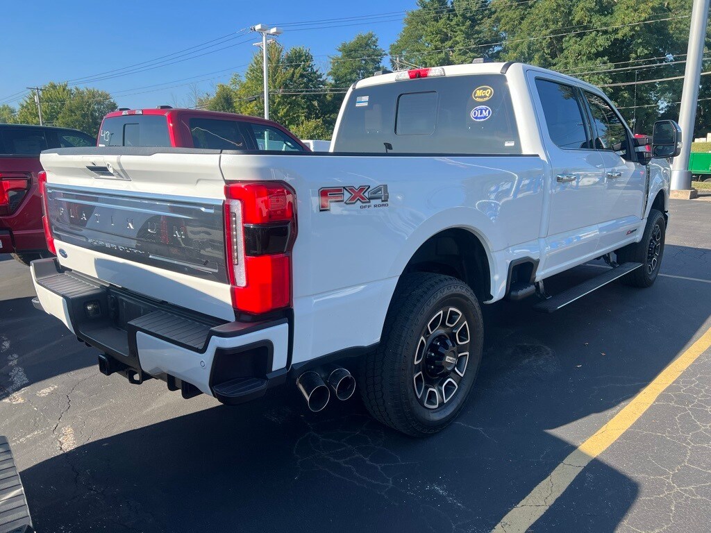 2024 Ford F-350 Platinum photo 2