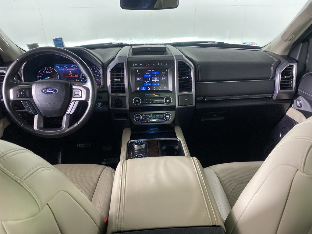 2019 Ford Expedition Platinum photo 2