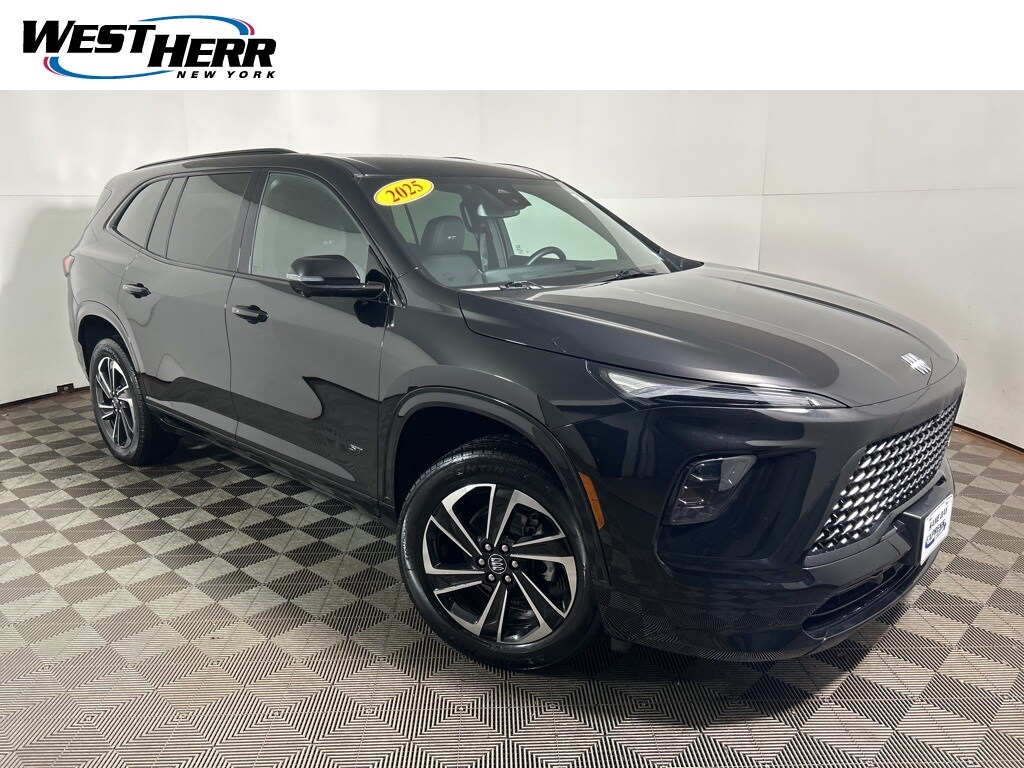 Used 2025 Buick Enclave Sport Touring SUV