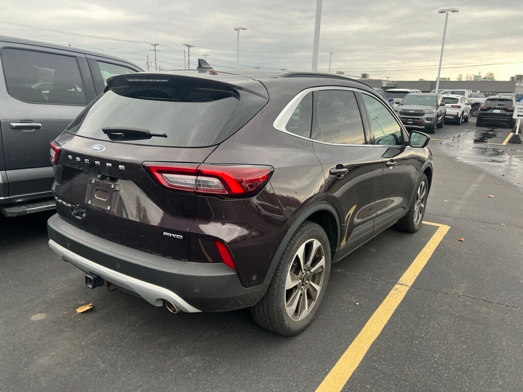 2023 Ford Escape Platinum photo 2
