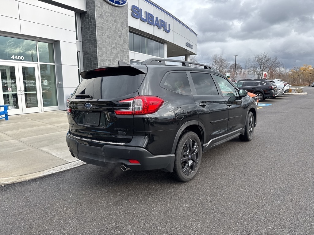 Used 2025 Subaru Ascent Onyx Edition Touring 7-Passenger SUV