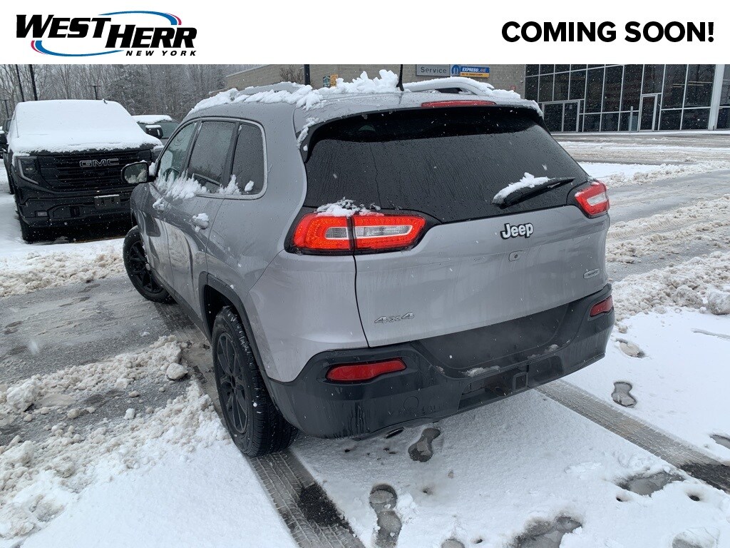 Used 2017 Jeep Cherokee Latitude 4x4 SUV