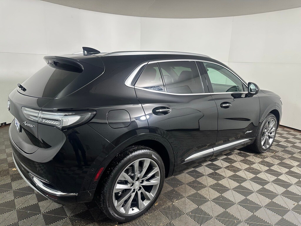 2021 Buick Envision Avenir photo 3