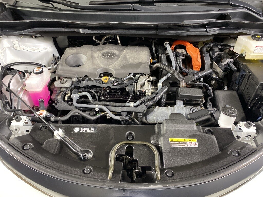 2021 Toyota Sienna XLE photo 3