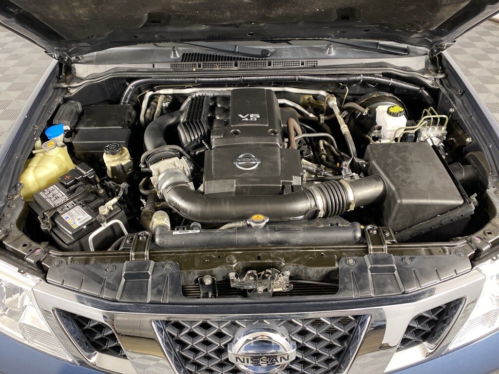 2019 Nissan Frontier SV photo 2