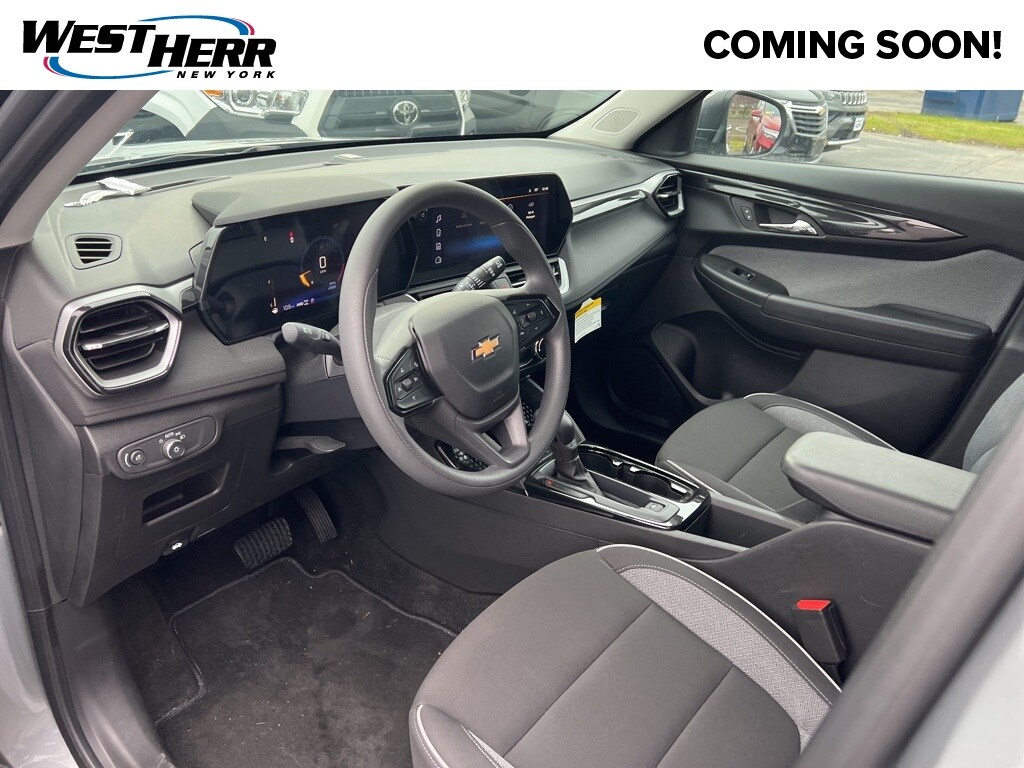 Used 2025 Chevrolet Trailblazer LS SUV