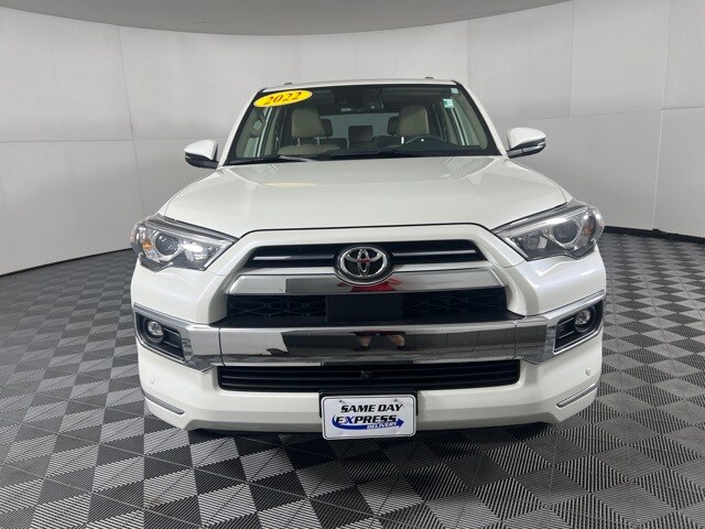 2022 Toyota 4Runner Limited photo 2