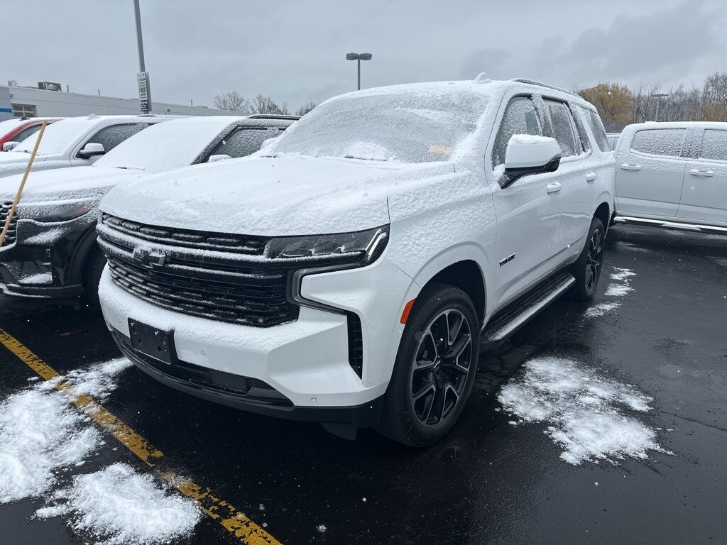 2024 Chevrolet Tahoe RST photo 2
