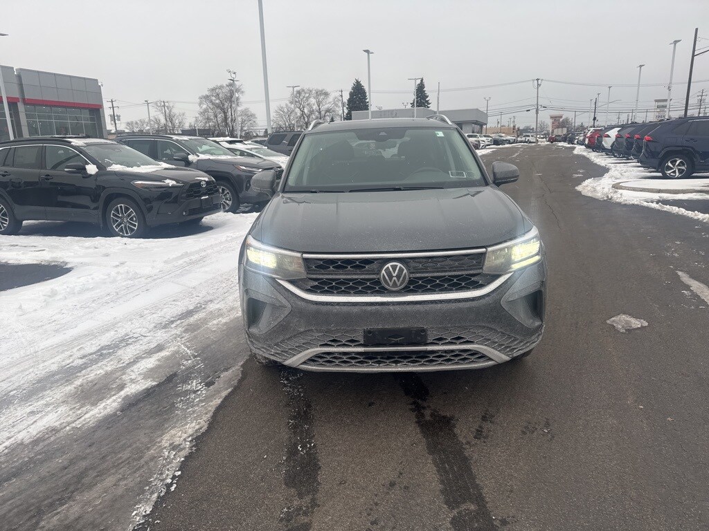 Used 2024 Volkswagen Taos 1.5T SE SUV